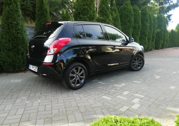 Hyundai i20 cena 31700 przebieg: 125125, rok produkcji 2015 z Płońsk małe 191